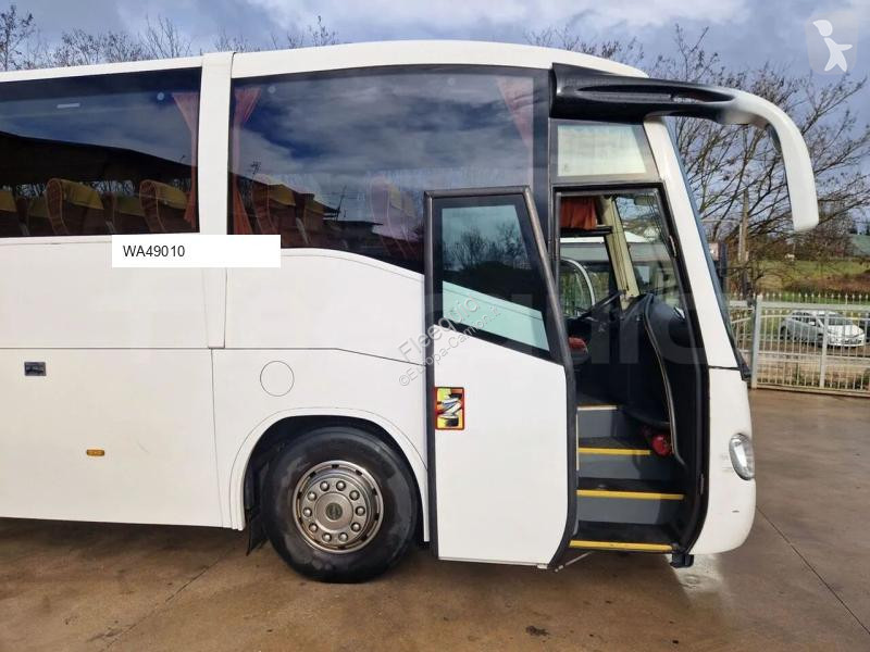 Междуградски автобус Irizar
