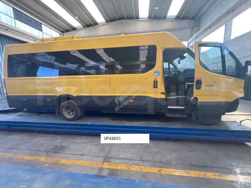 حافلة Iveco Daily