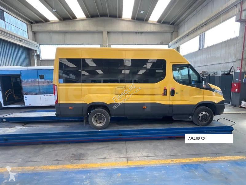 حافلة Iveco Daily