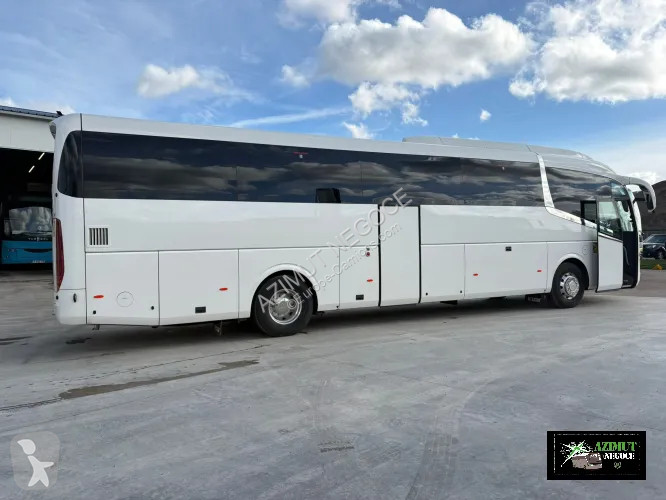 Междуградски автобус Irizar IRIZAR