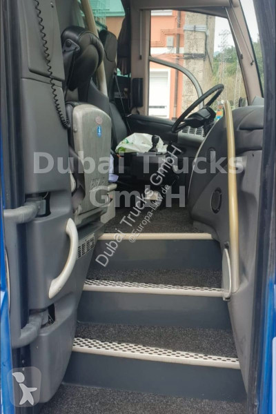 Междуградски автобус Scania...