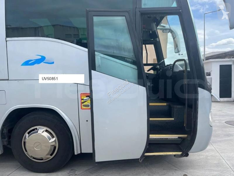 Междуградски автобус Irizar