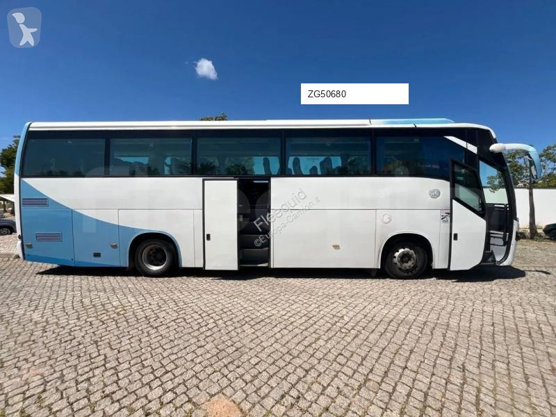 Междуградски автобус Volvo B12