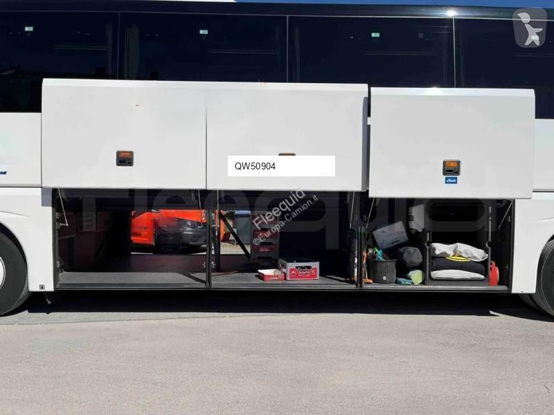 Междуградски автобус Neoplan