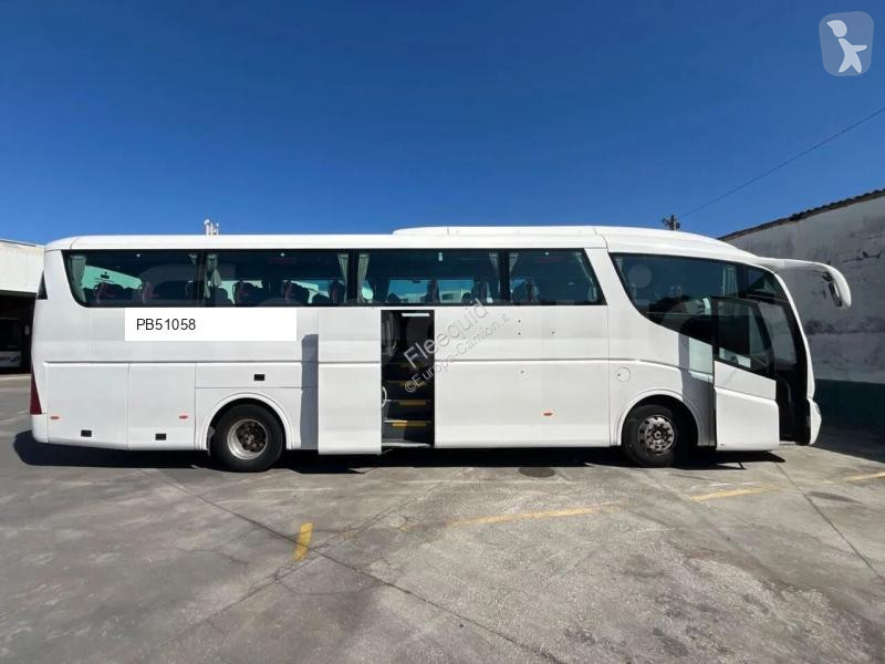 حافلة Irizar i6