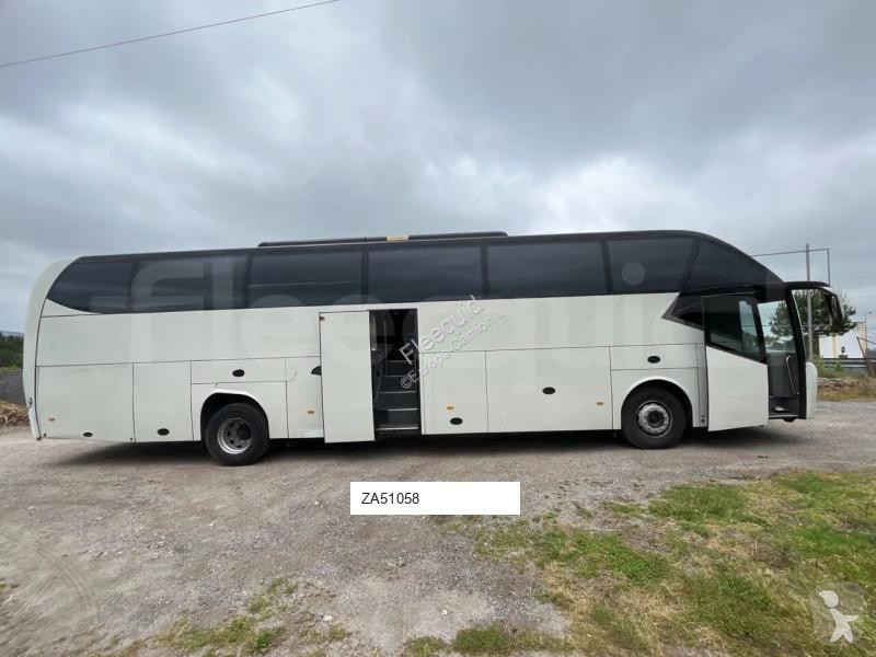 Междуградски автобус Scania Atomic