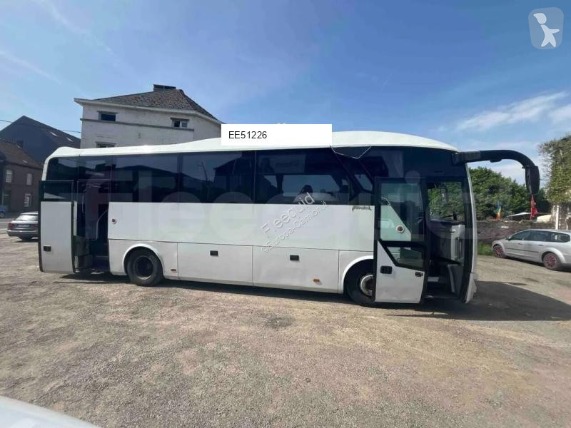 حافلة Isuzu Visigo