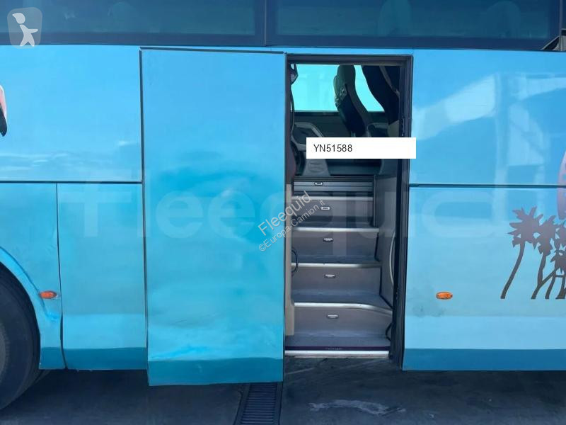 Autobus Mercedes Noge