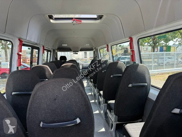 Autobus Mercedes 516 23 Sitzen
