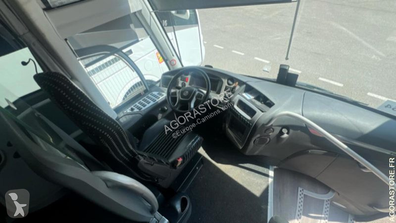 Междуградски автобус Irizar I6