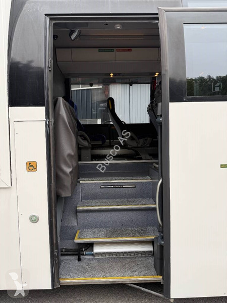 Távolsági autóbusz Volvo B12M Kombi