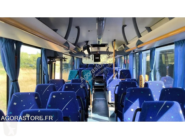 Távolsági autóbusz