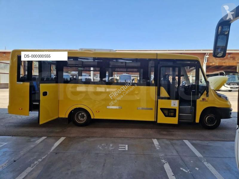 Междугородний автобус Iveco