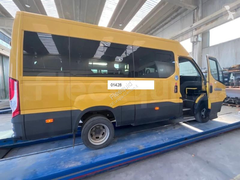 Iveco Daily coach