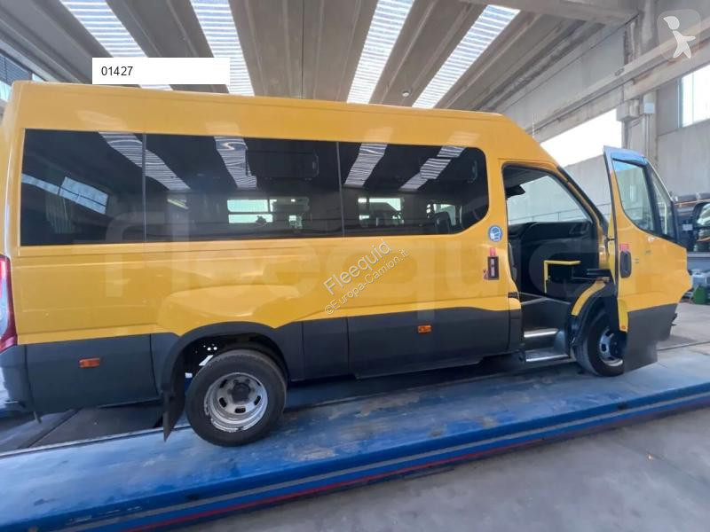 Rutebil Iveco Daily