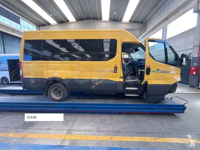 Iveco Daily coach