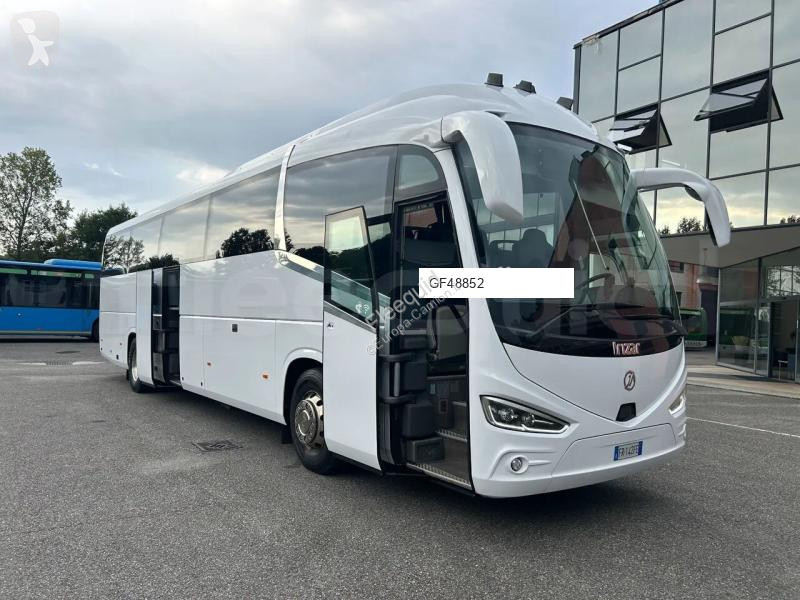 Междуградски автобус Irizar i6