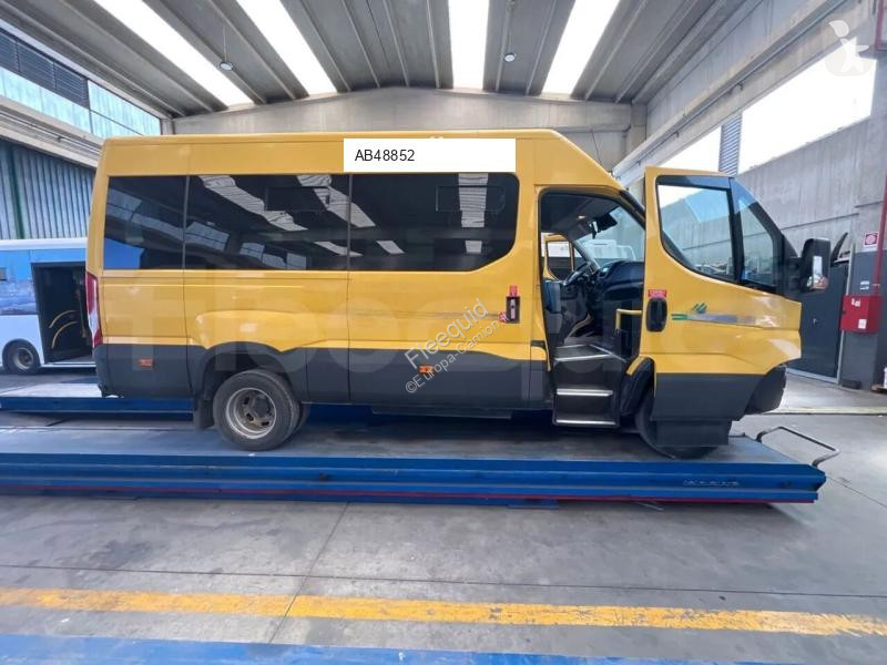 حافلة Iveco Daily