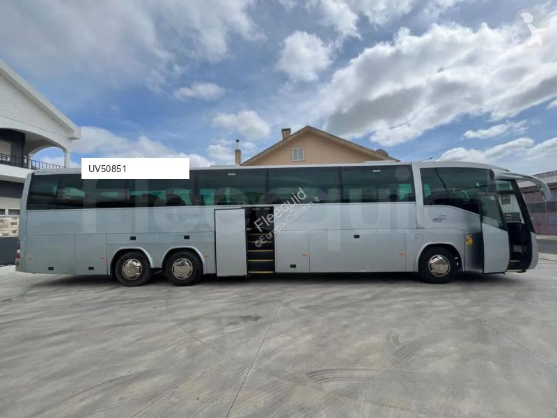 Междуградски автобус Irizar