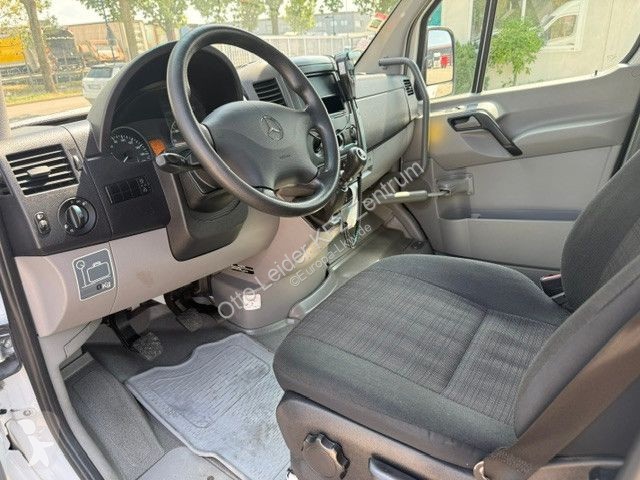 Autocar Mercedes 516 24 Sitzen El.Tühr