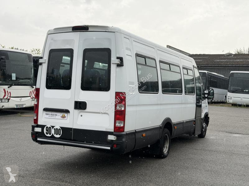 Véhicule utilitaire Iveco 50C17