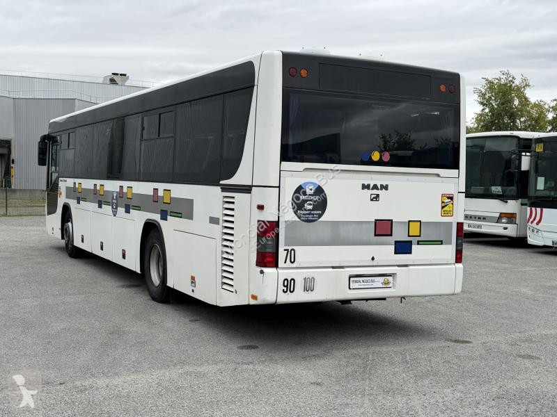 Távolsági autóbusz MAN  SU 283 A72