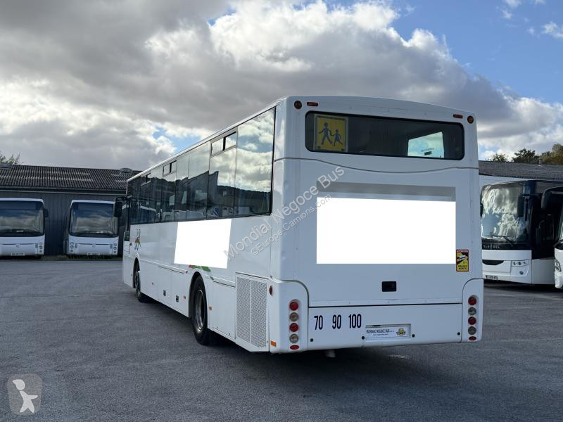 MAN 3 coach