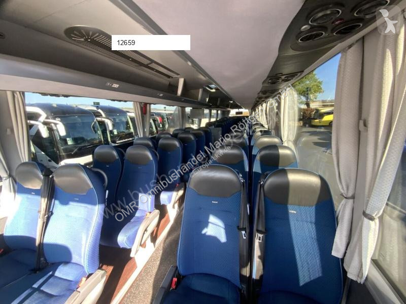 MAN R 08 coach