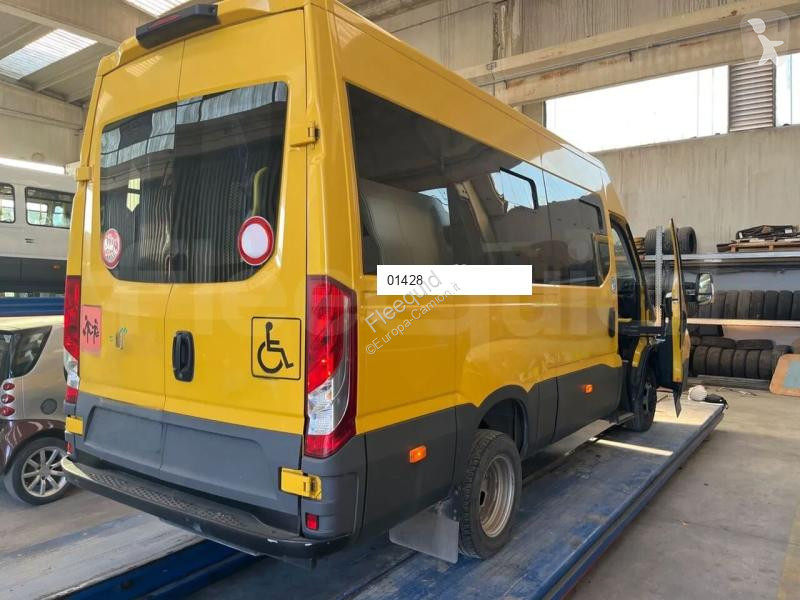 Iveco Daily coach