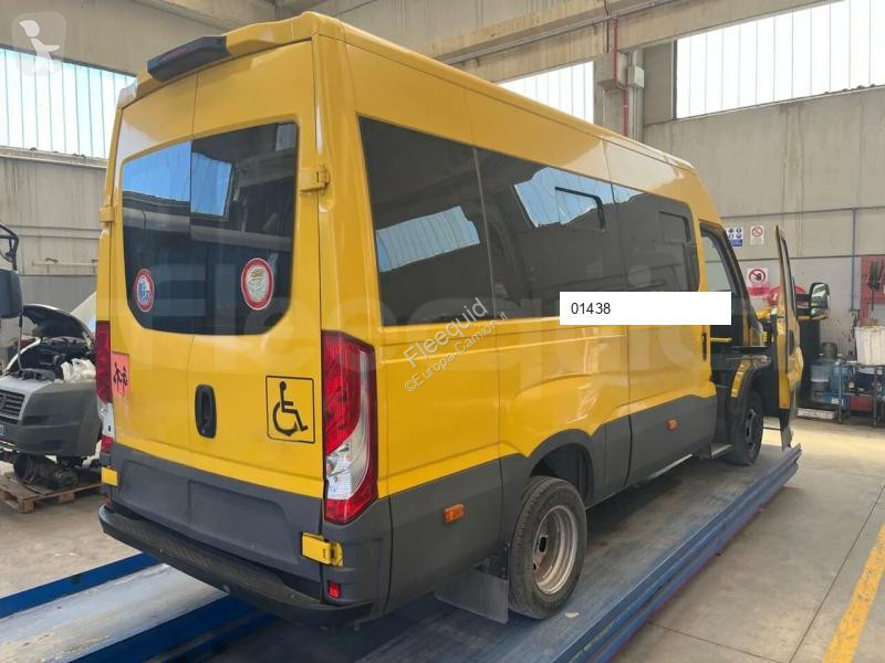 Iveco Daily coach