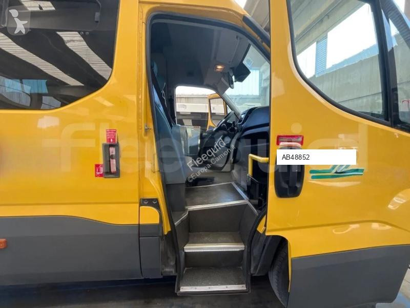 حافلة Iveco Daily
