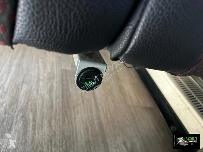 Междуградски автобус Irizar IRIZAR