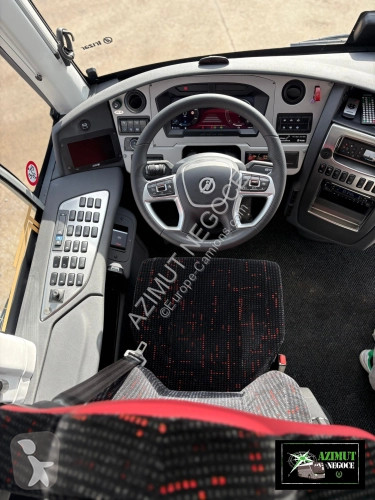 Междуградски автобус Irizar IRIZAR