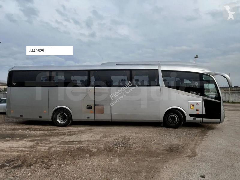 Междуградски автобус Irizar i6