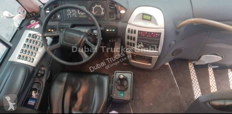 Междуградски автобус Scania...