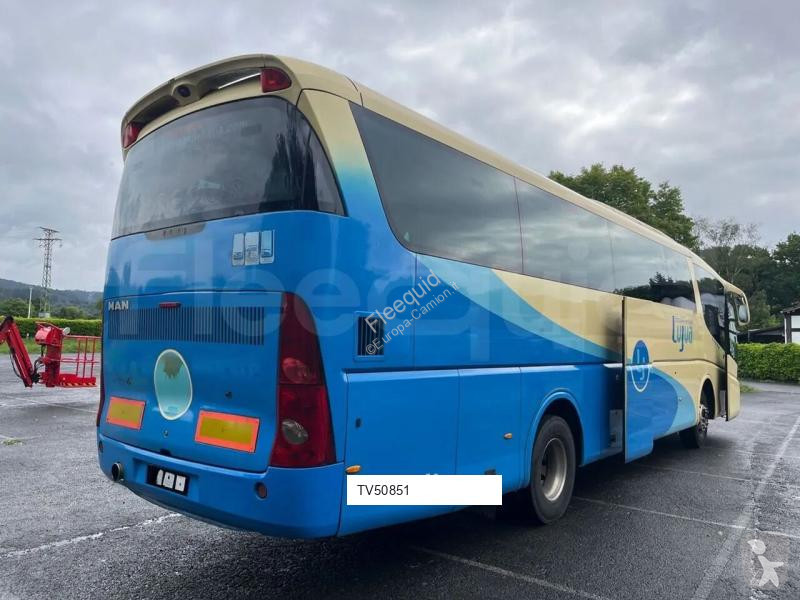 حافلة Irizar PB