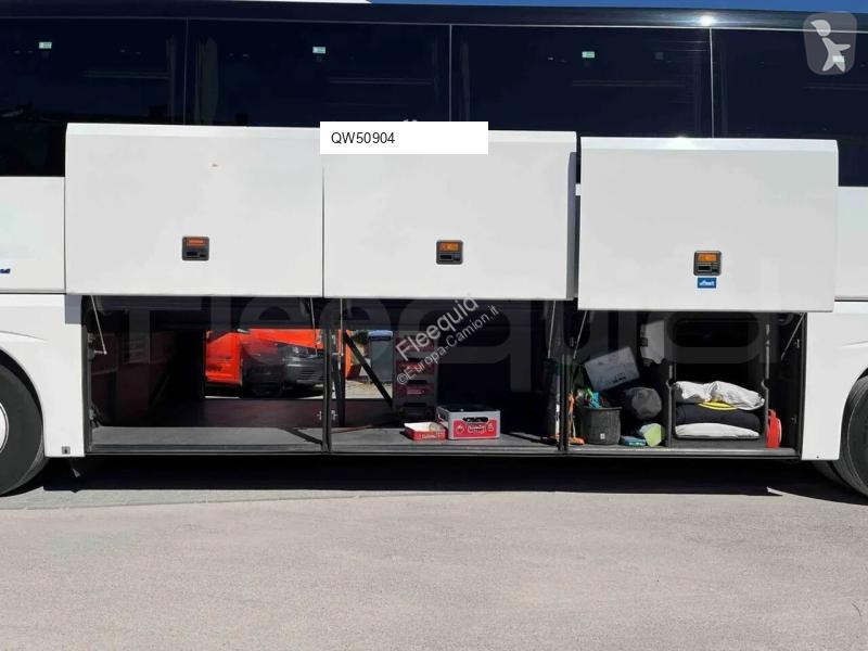 Междуградски автобус Neoplan