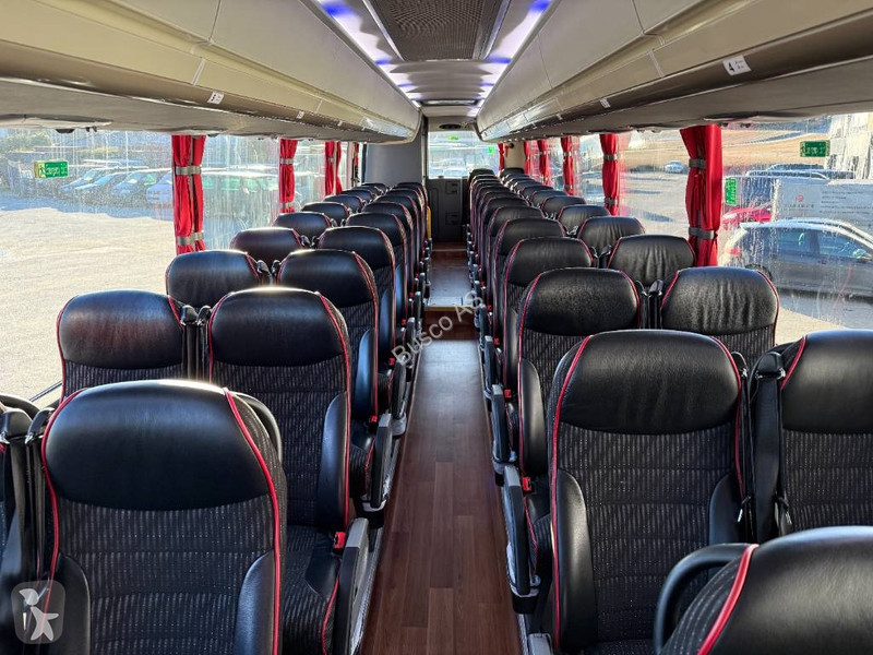 Междуградски автобус Scania Touring HD