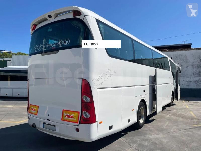 حافلة Irizar i6