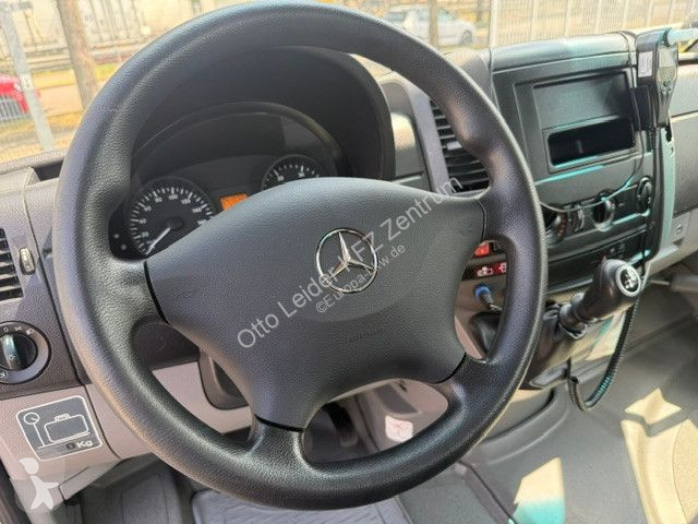 Autocar Mercedes 516 24 Sitzen El.Tühr