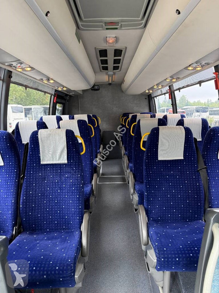 Távolsági autóbusz Volvo B12M Kombi