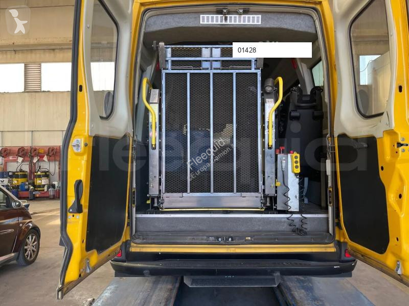 Iveco Daily coach