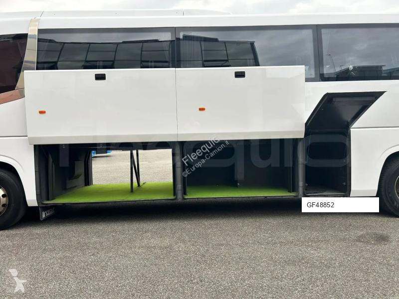Междуградски автобус Irizar i6