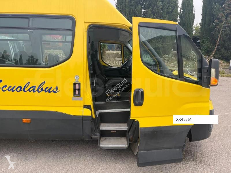 Междуградски автобус Iveco Daily
