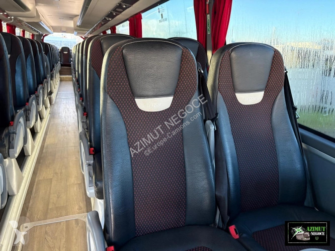 Междуградски автобус Irizar IRIZAR