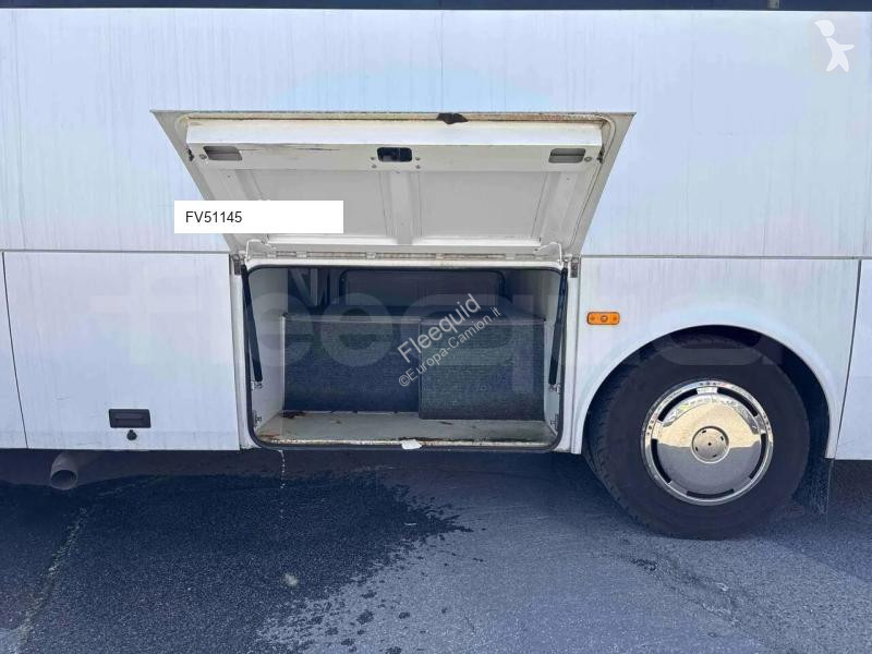 Autobus Isuzu Novo