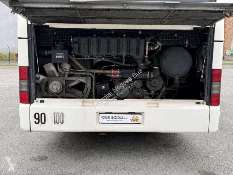 Távolsági autóbusz MAN  SU 283 A72