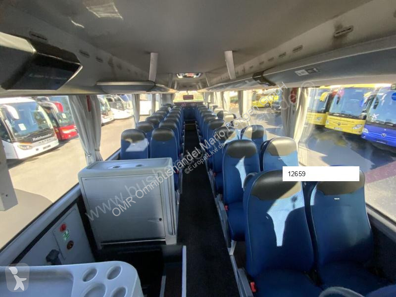 MAN R 08 coach