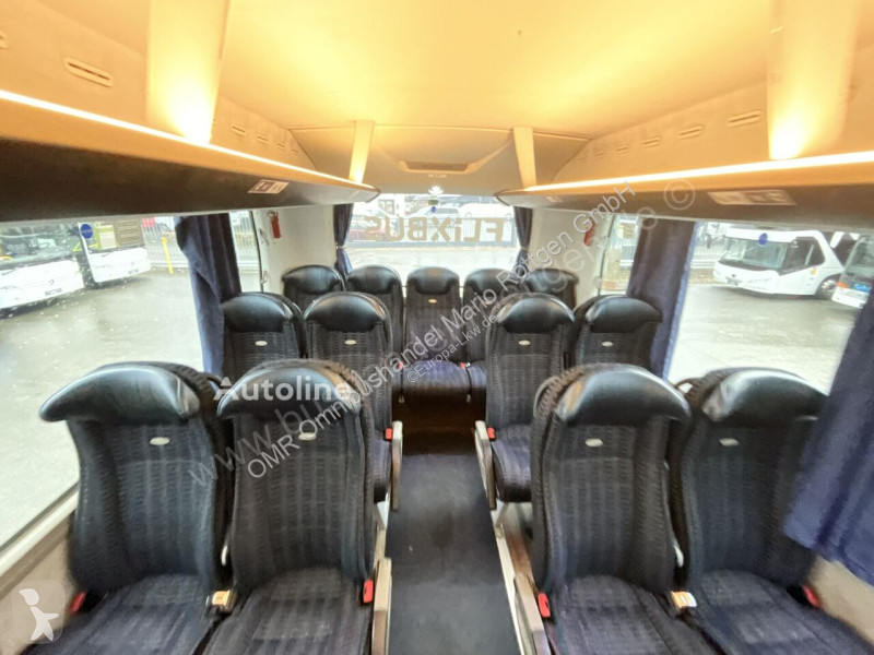 حافلة Neoplan L