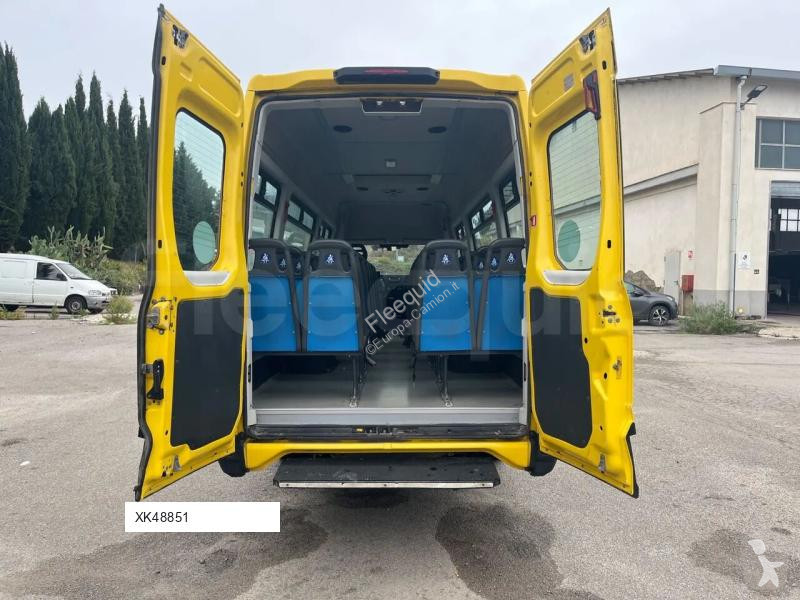 Междуградски автобус Iveco Daily